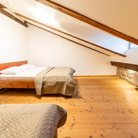 Old Town - Vene * Tallinn