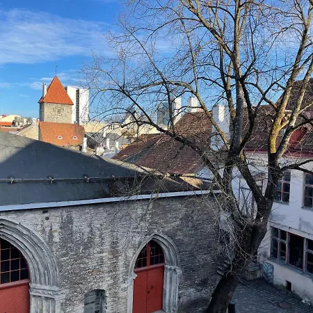 Old Town - Vene