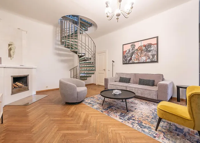 Old Town - Vene * Tallinn